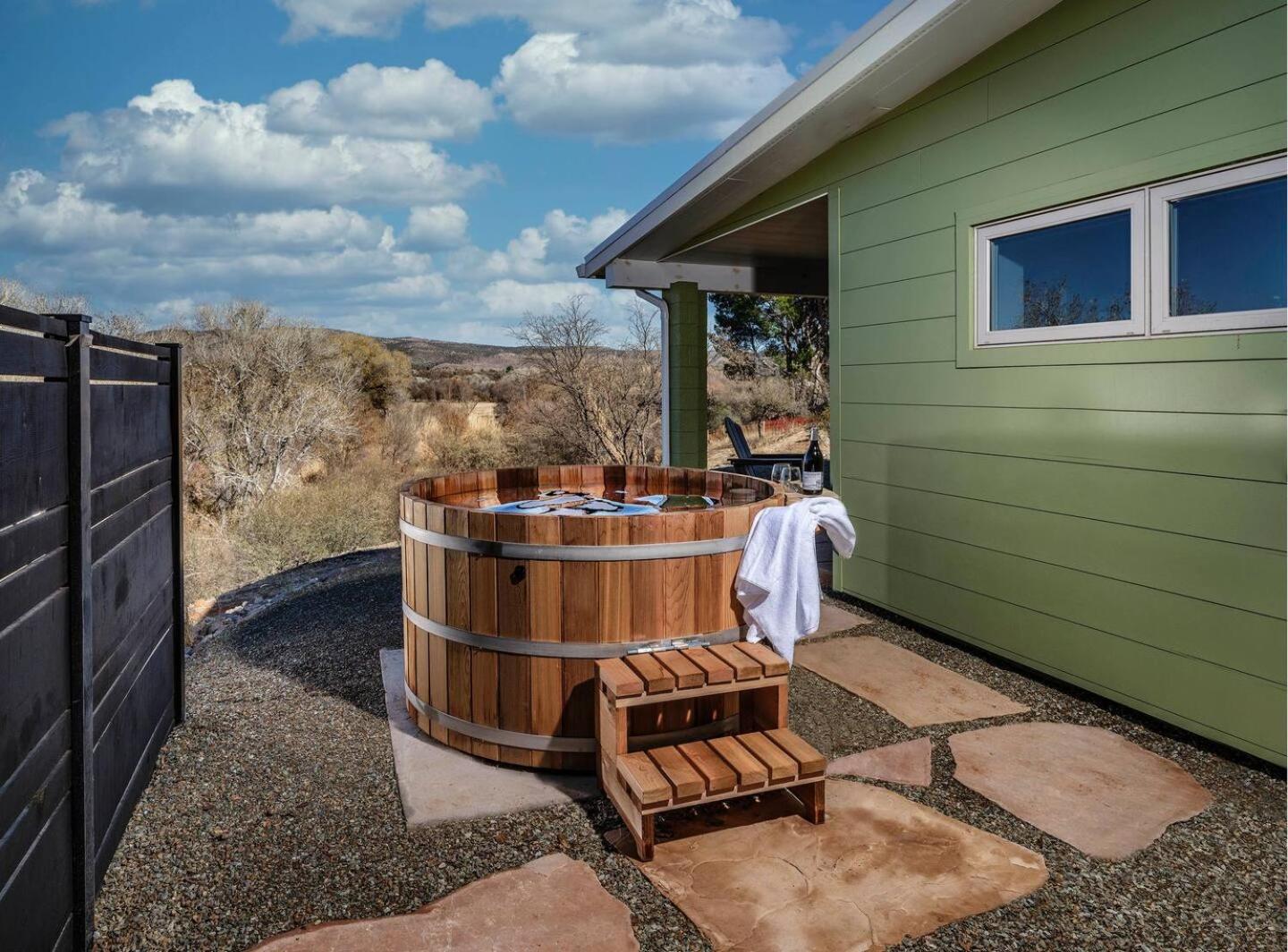 Pitchner Place Creekfront Hot Tub Fire Pit Cornville Kültér fotó